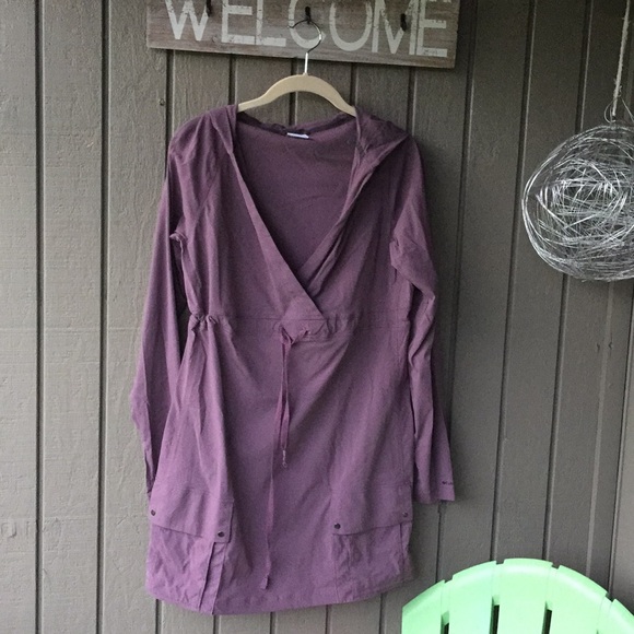 Columbia Tops - ❣️Columbia Sportswear❣️Purple hooded sweatshirt